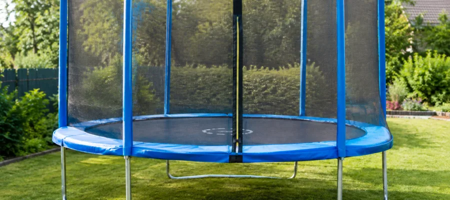 Auf dem Trampolin richtig stehen: Koerperhaltung und Gleichgewicht lernen