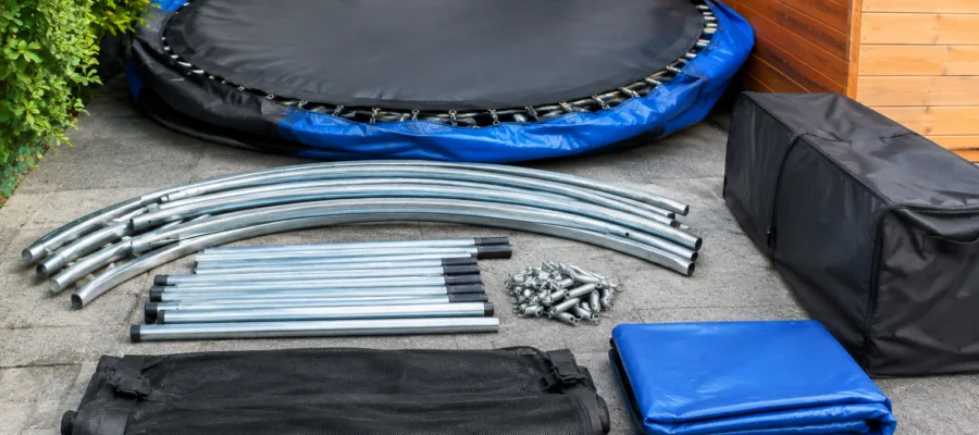 Trampolin abbauen und lagern: So bleiben die Bauteile geschuetzt
