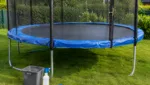 Trampolin pflegen und reinigen: Anleitung